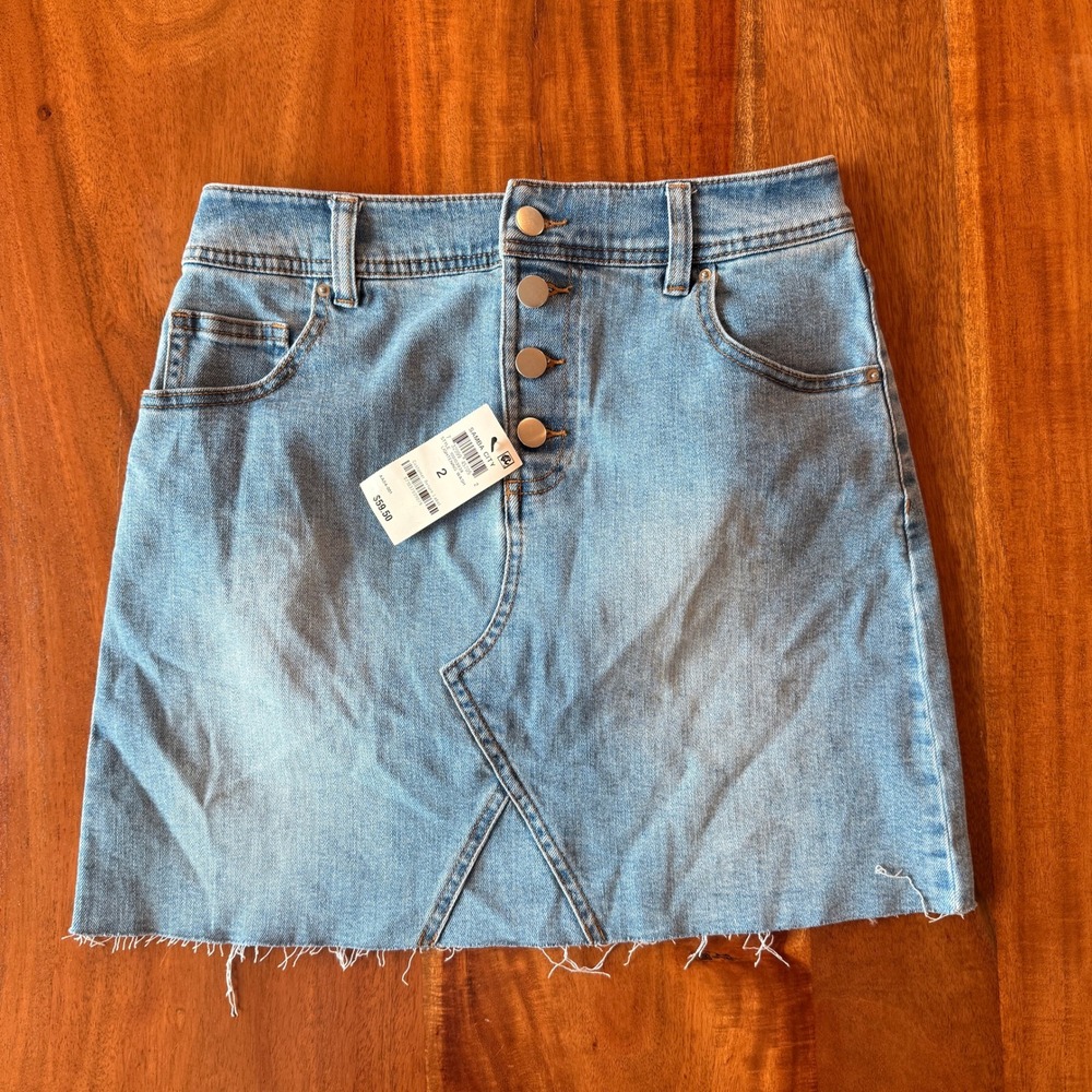 Bar III Women's Button Fly‎ Blue Denim Skirt Size 2 NWT